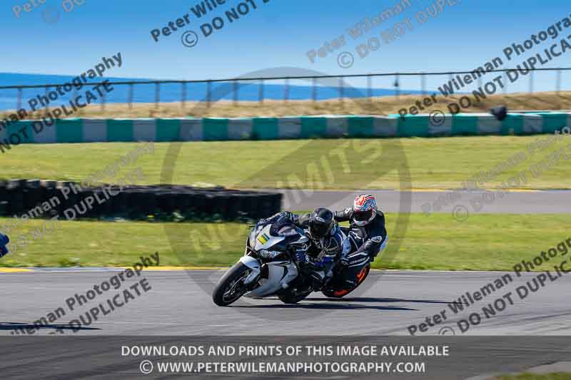 anglesey no limits trackday;anglesey photographs;anglesey trackday photographs;enduro digital images;event digital images;eventdigitalimages;no limits trackdays;peter wileman photography;racing digital images;trac mon;trackday digital images;trackday photos;ty croes